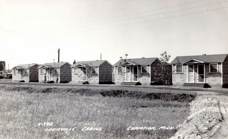 Louieville Cabins - Vintage Postcard (newer photo)